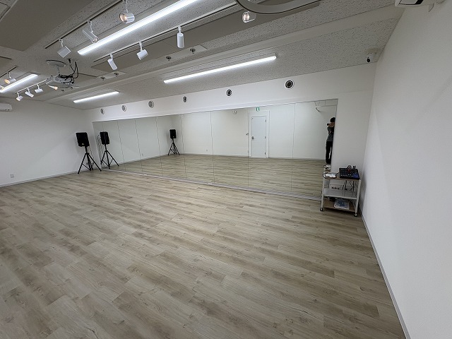 戸建住宅にダンススタジオをリフォームジョイント工事