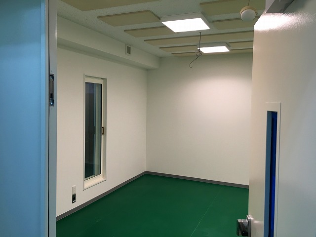 工場内に検査ルーム　防音工事