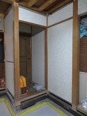 建物の構造上、柱は残して施工します。