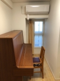 床材やドアの色味などでお部屋の雰囲気はガラリと変わります。
