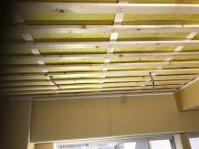 防音処理後、天井は吸音天井に仕上げていきます。
