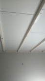 防音室側の壁と天井のボード張りです。