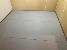浮き床を施工しました。