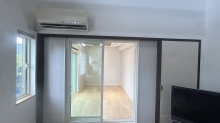 リビングからは樹脂サッシの掃き出し窓で解放的なお部屋に仕上げています。