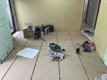 浮き床を施工しました。