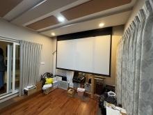 スクリーンも入りました。
